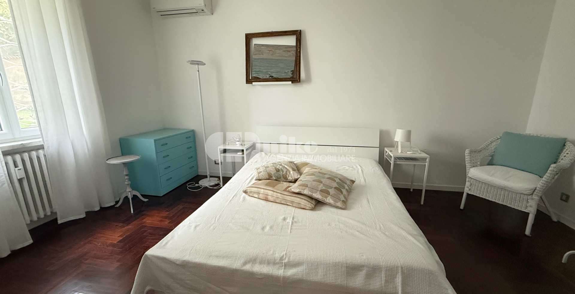 Three-room apartment in an elegant condominium