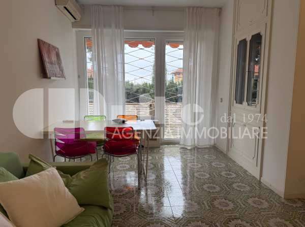 Three-room apartment in an elegant condominium