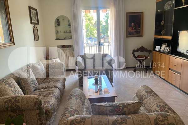 Three-room apartment in Bordighera near the sea thumbnail