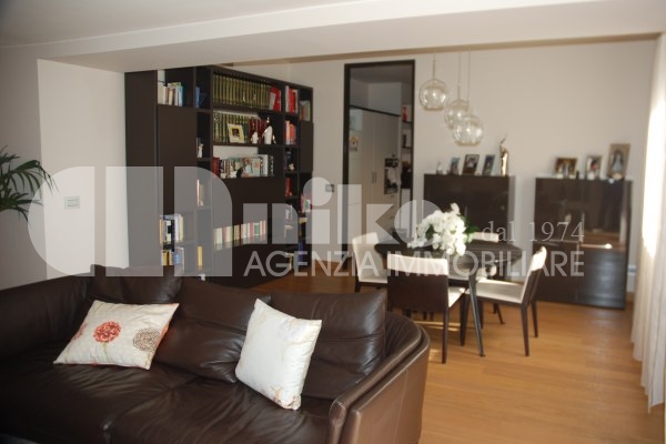 Four-room renovated apartment thumbnail